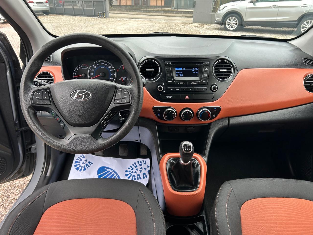Hyundai i10 1.0 5p UNIPROPR. - NEOPATENTATI