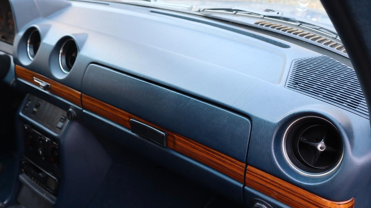 Mercedes-benz 200 Mercedes W123 48.000KM da Museo!!!