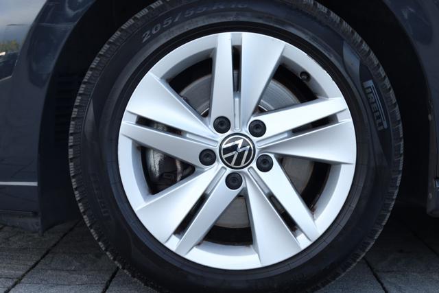 VOLKSWAGEN Golf 2.0 TDI SCR Life