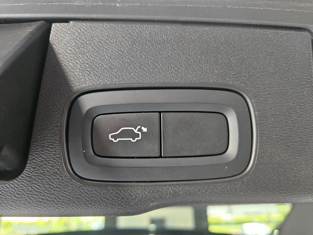 Volvo XC60 2.0 t4 geartronic my20 - IVA ESPOSTA