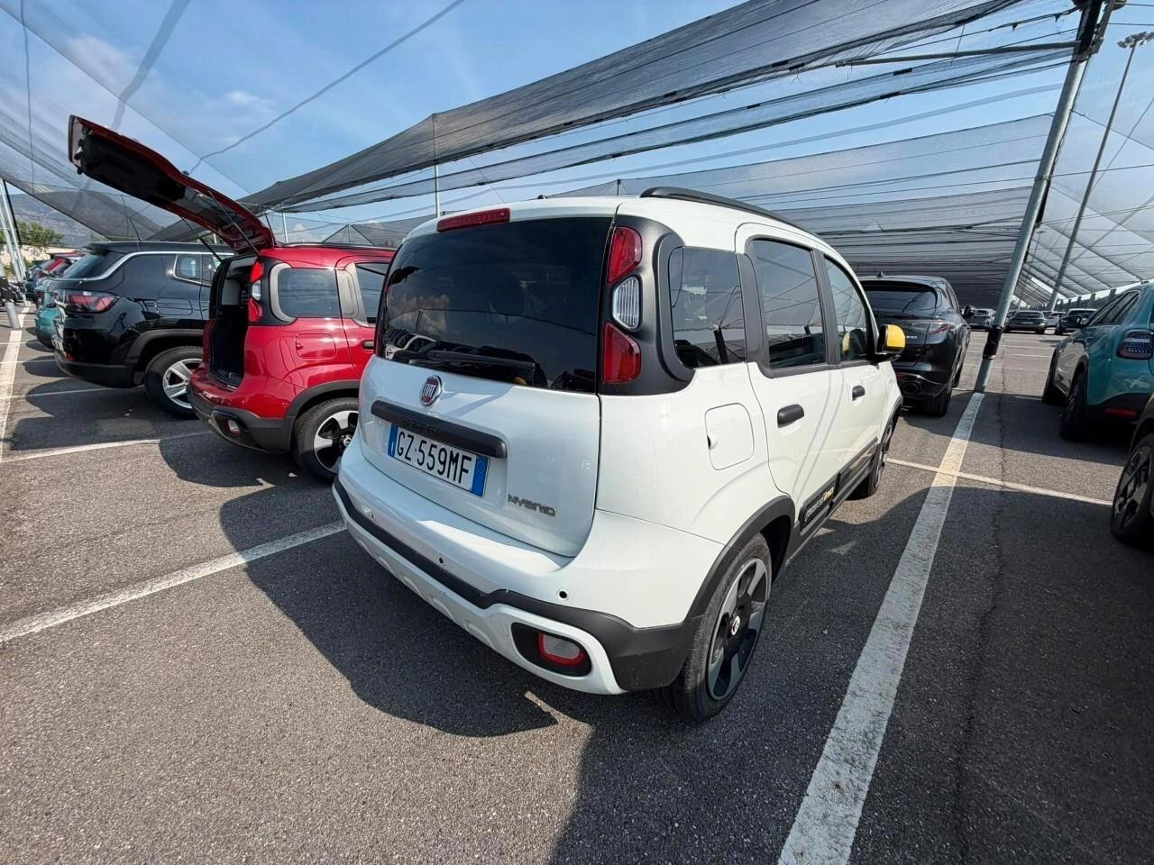 Fiat Panda 1.0 FireFly S&S Hybrid Pandina MODELLO CROSS