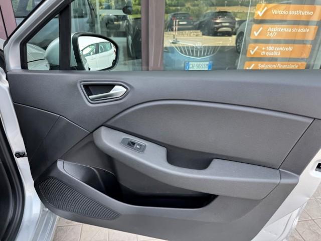 Renault Clio 1.6 hybrid Zen E-Tech 140cv auto AUTOCARRO 5 POSTI