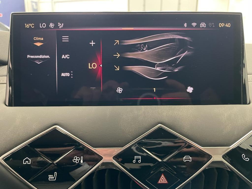 DS DS3 50kWh e-tense Opera auto