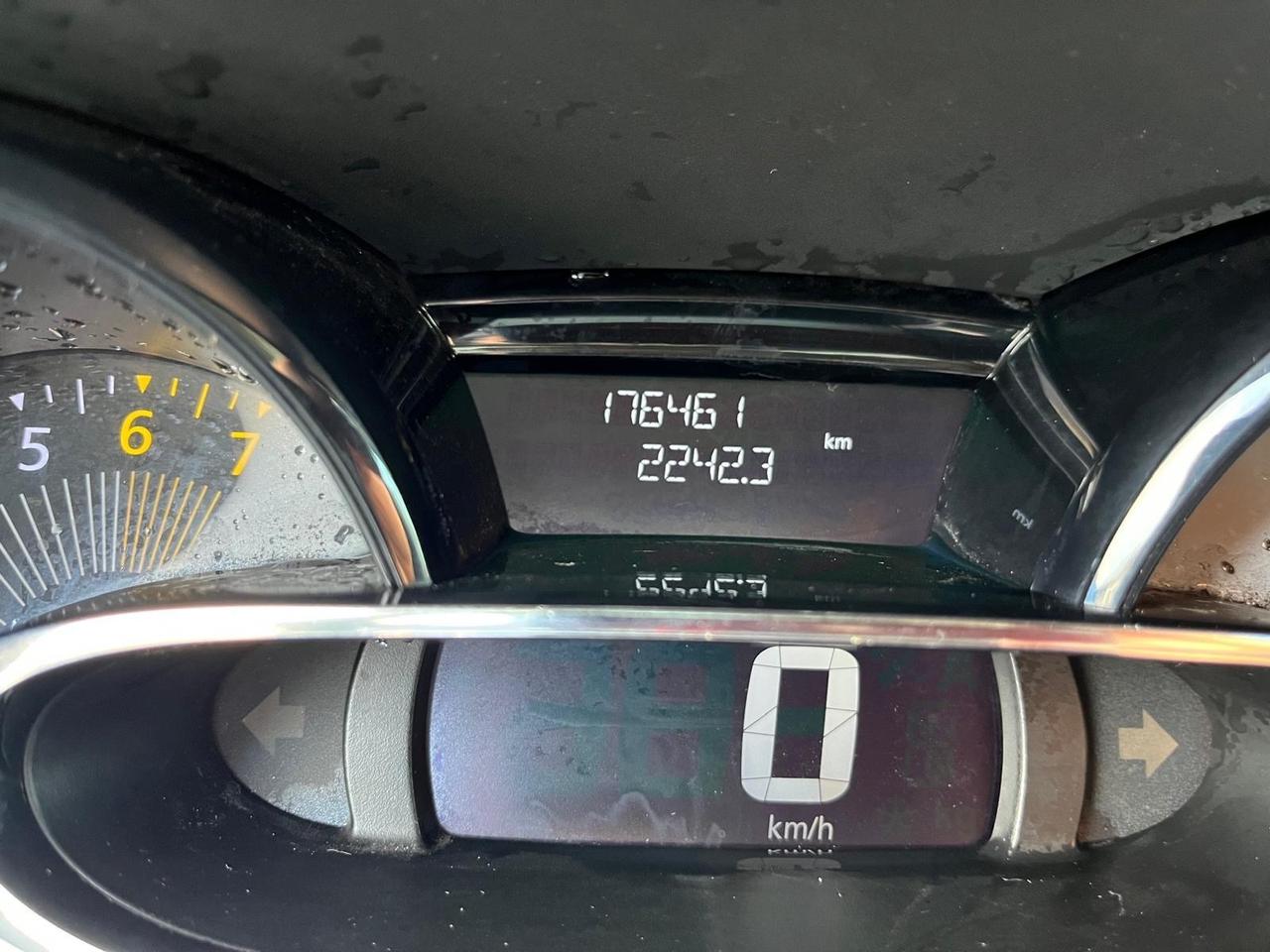 Renault Clio 5P-1.2 gpl -full -2013