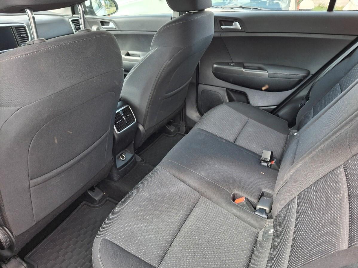 Kia Sportage 1.6 CRDI 136 DCT7 2WD Mild Hybrid Black Edition
