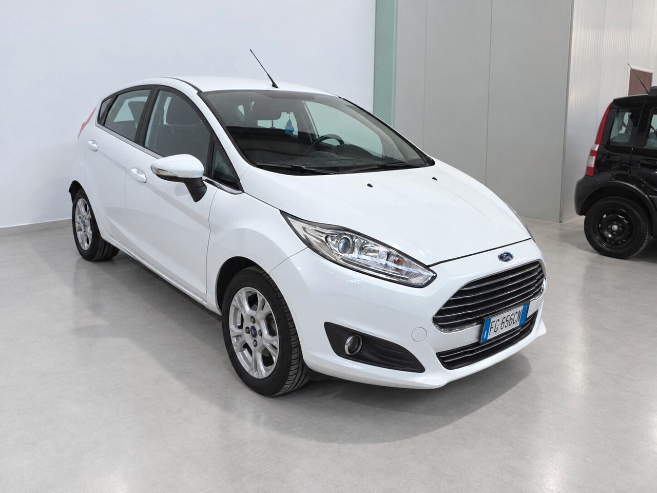 Ford Fiesta 1.5 TDCi 75CV 5 porte Titanium