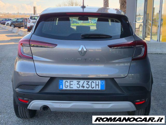 RENAULT Captur Blue dCi 115 CV EDC Business Navy