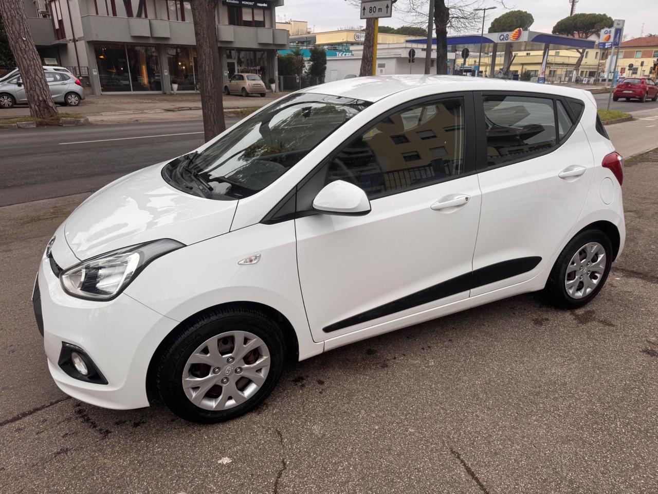 Hyundai i10 1.0 BENZ neopaten garanzia 12 mesi