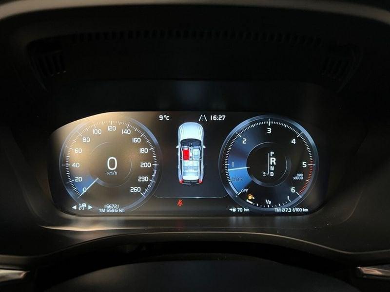 Volvo XC60 (2017-->) D4 AWD Geartronic R-design