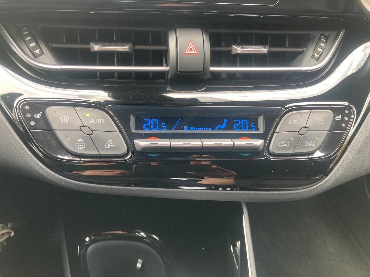 TOYOTA C-HR 1.8h Lounge 2wd e-cvt