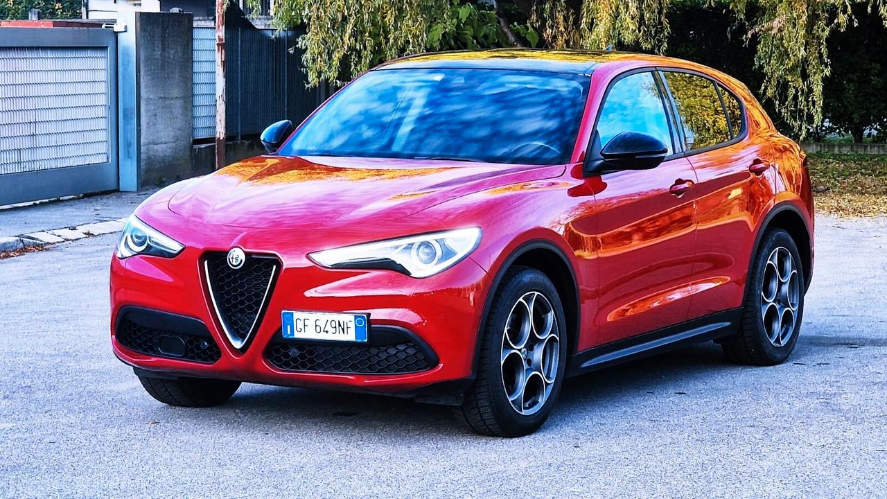 Alfa Romeo Stelvio 2.2 Turbodiesel 160 CV Rosso Edizione Gancio Traino