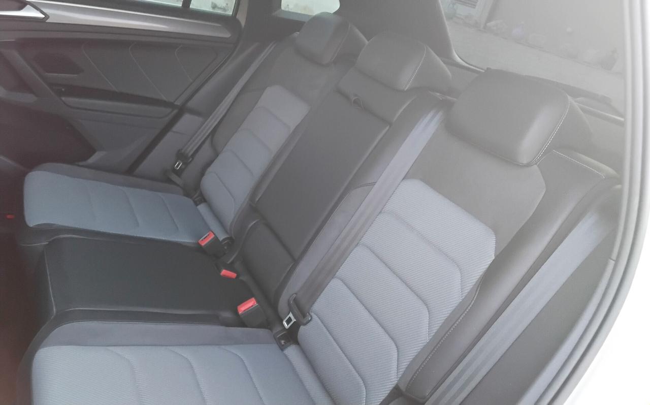 Volkswagen Tiguan 2.0 BiTDI SCR DSG 4MOTION Advanced BMT