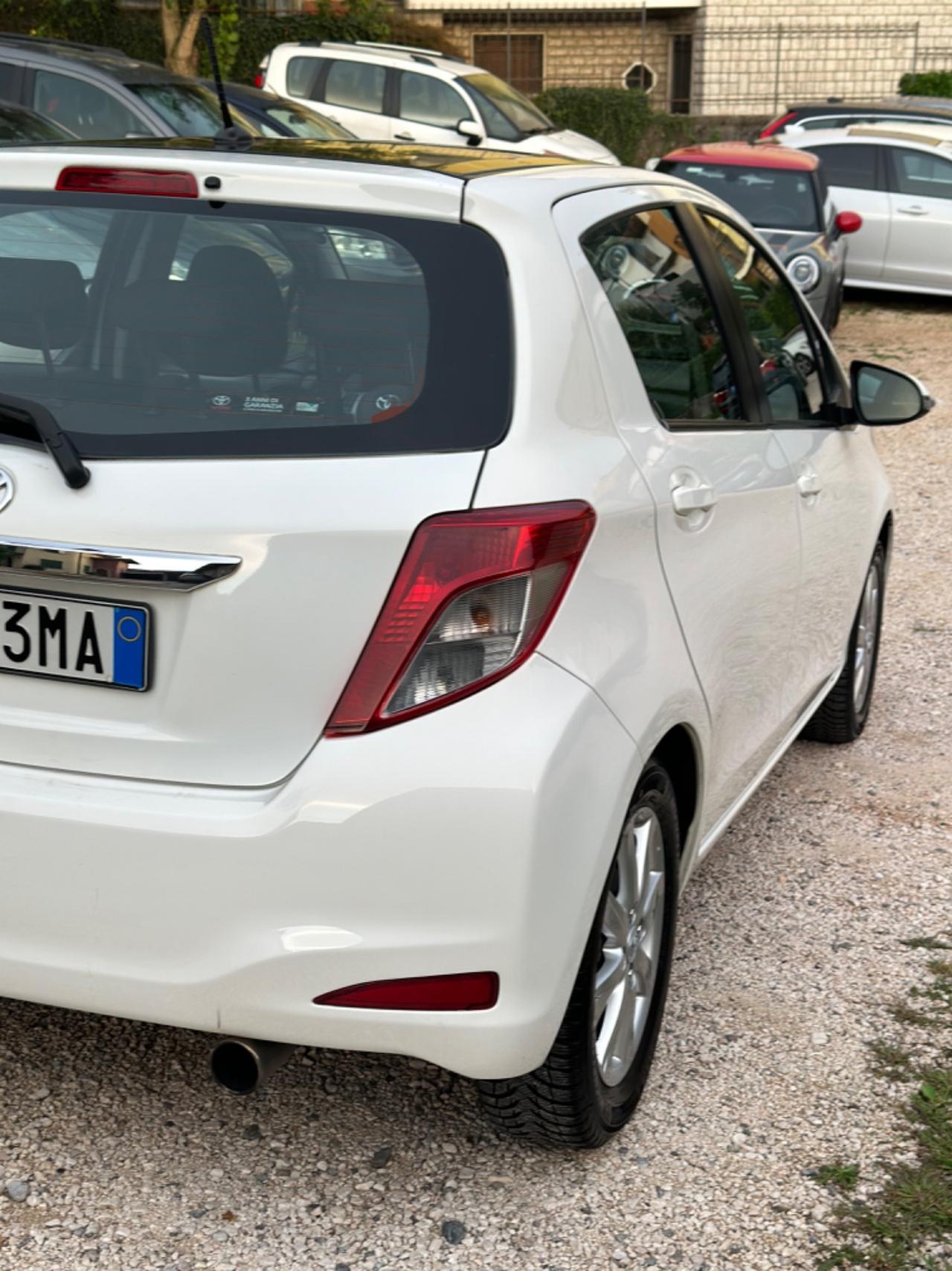 Toyota YARIS 1.0 5P NEOPAT KMCERT GARANZ UNICOPR