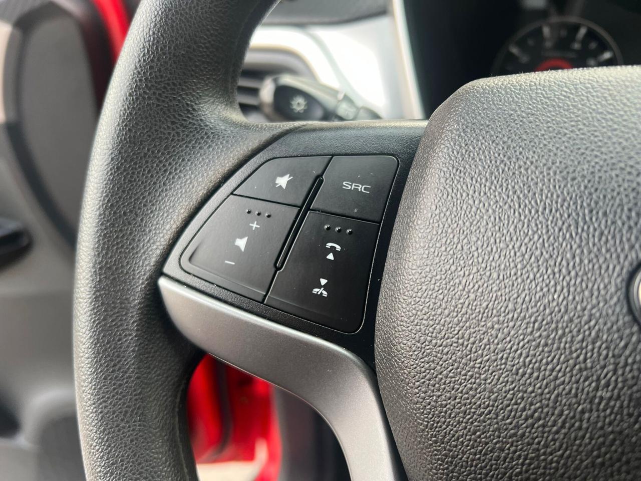 MAHINDRA KUV100 1.2 VVT K6+ 2025!!!