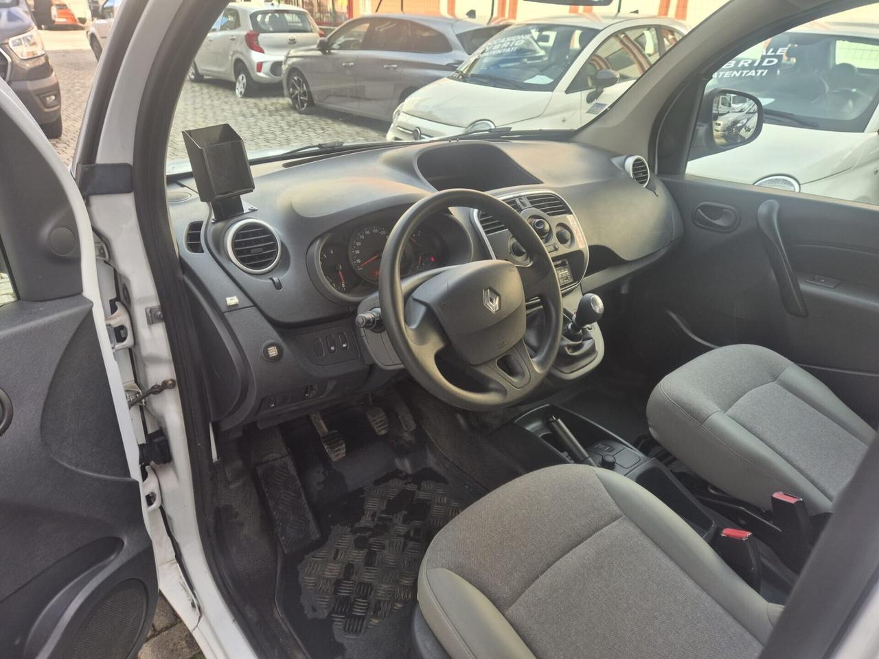 Renault Kangoo 1.5 dCi 95CV EXPRESS M A X I !!!! -