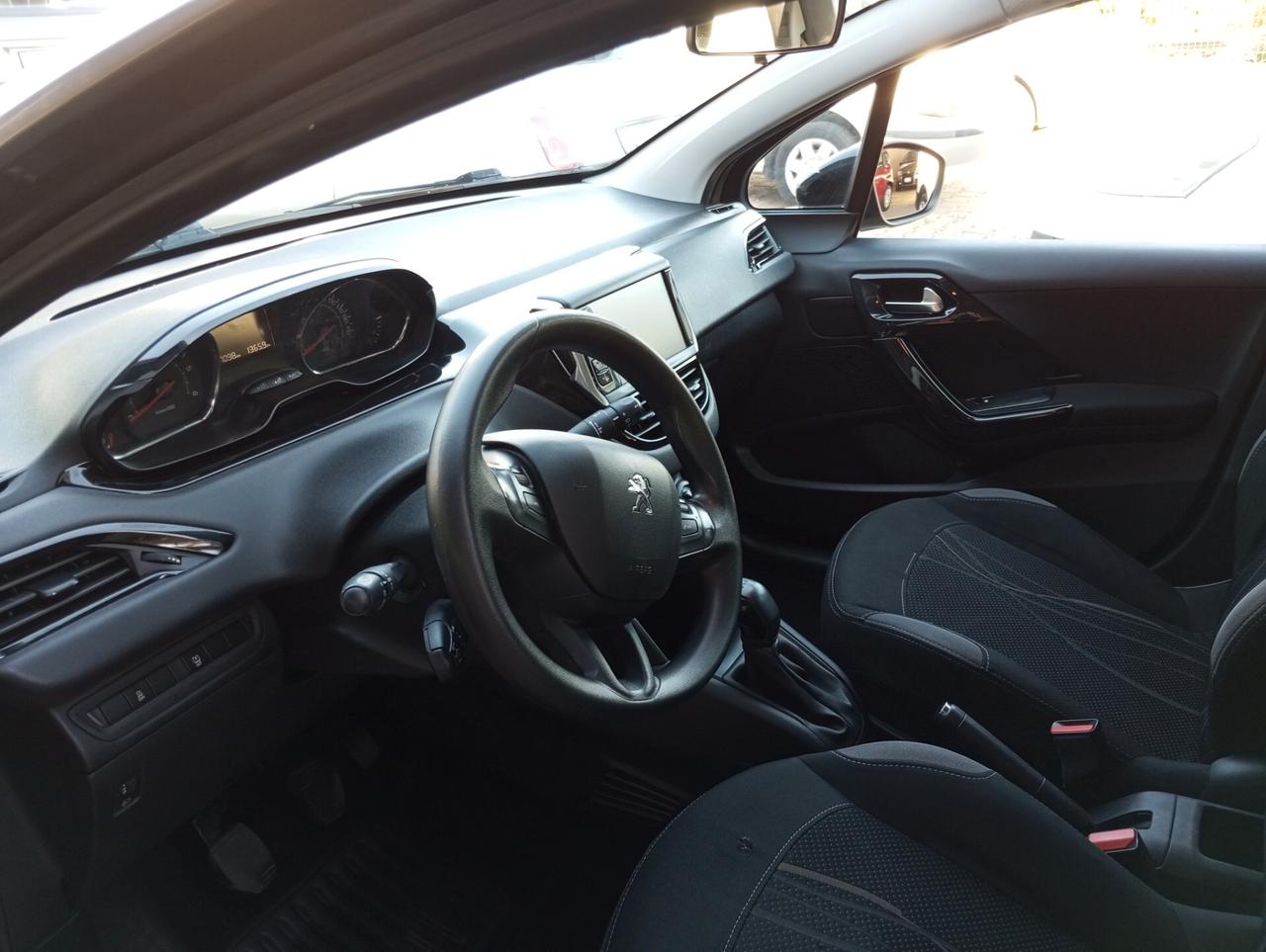 Peugeot 208 1.4 HDi 68 CV 5 porte Active