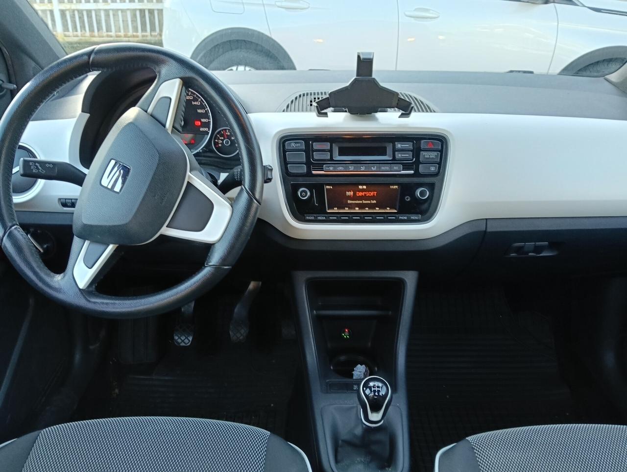 Seat Mii 1.0 68 CV Gpl Chic Ecofuel