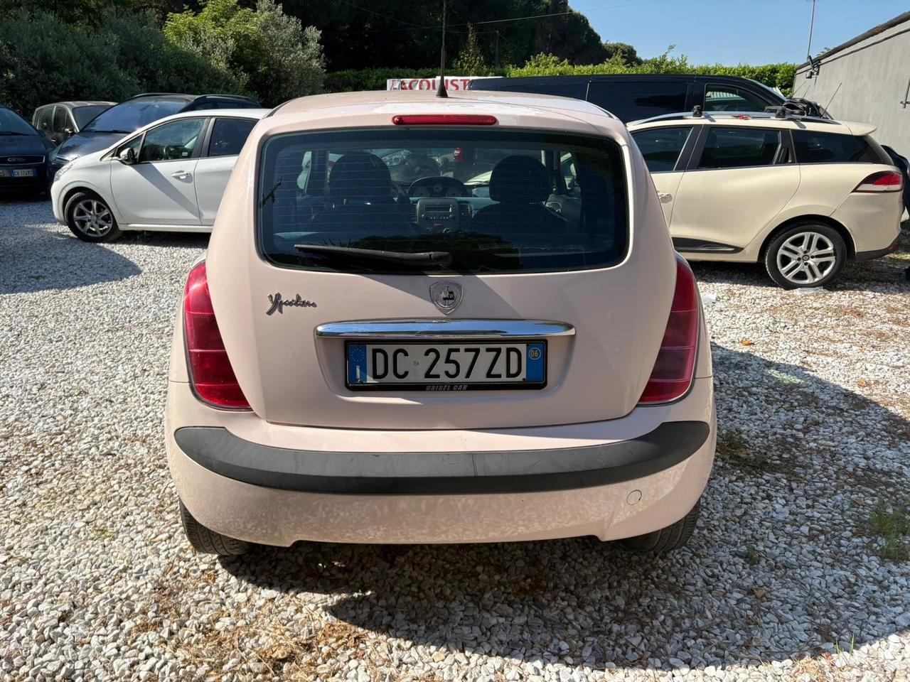 Lancia Ypsilon 1.2 16V Oro 60CV Ok Neopatentati