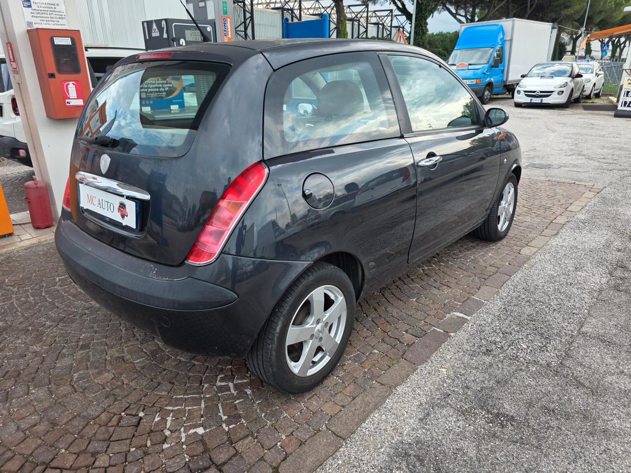 Lancia Ypsilon 1.3 Multijet 16V con 209.000km Neopatentati ok