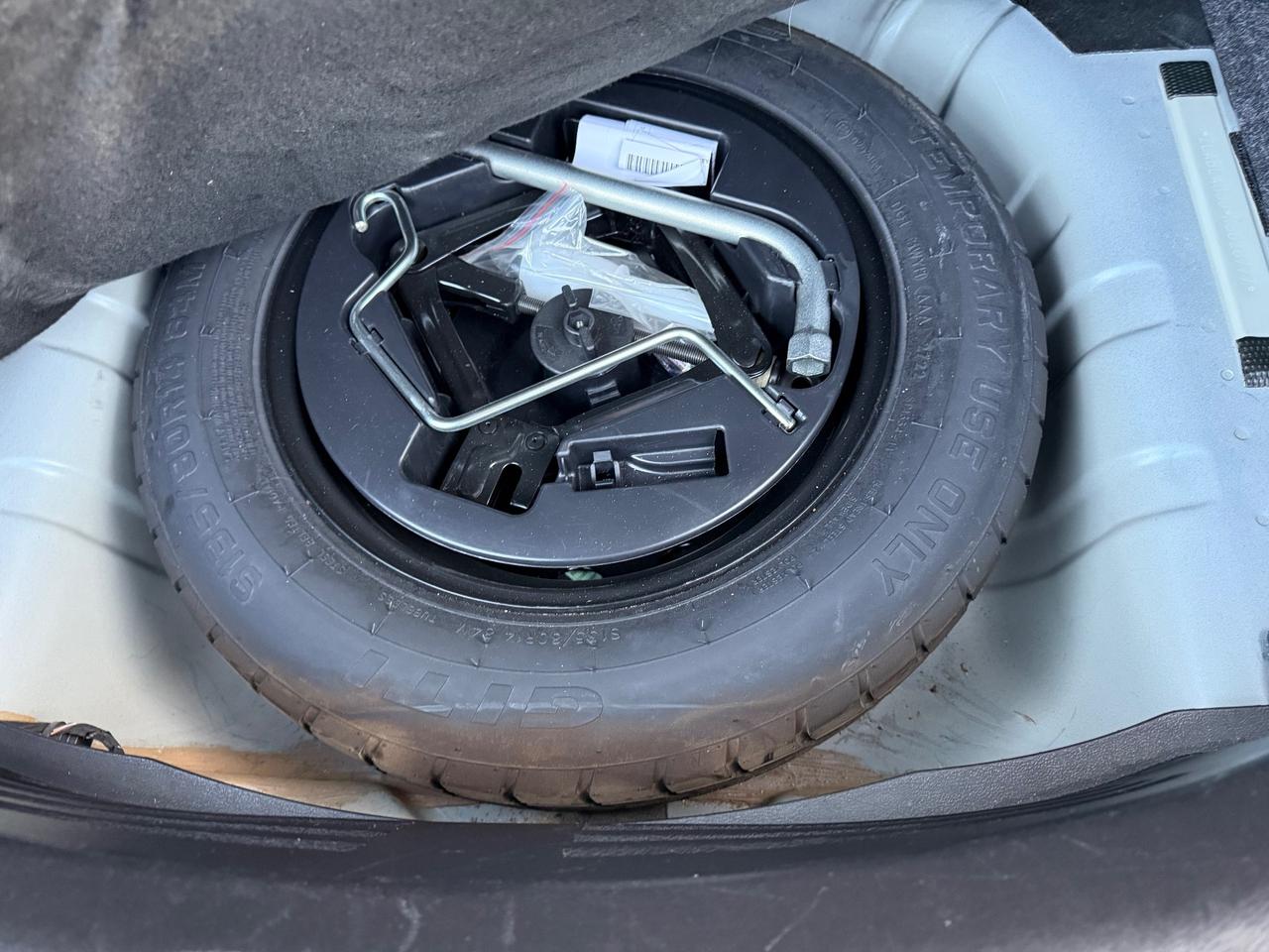 Lancia Ypsilon 1.0 69 Cv 5 POSTI S&S Hybrid Gold