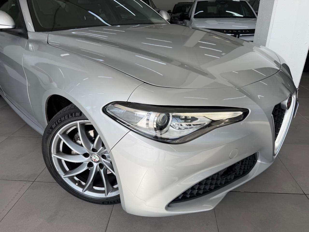 Alfa Romeo Giulia 2.2 160 cv AT8 Super FINANZIABILE