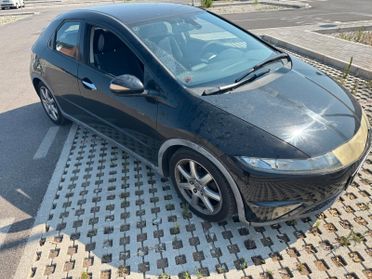 Honda Civic 1.8 i-VTEC 5p. Sport