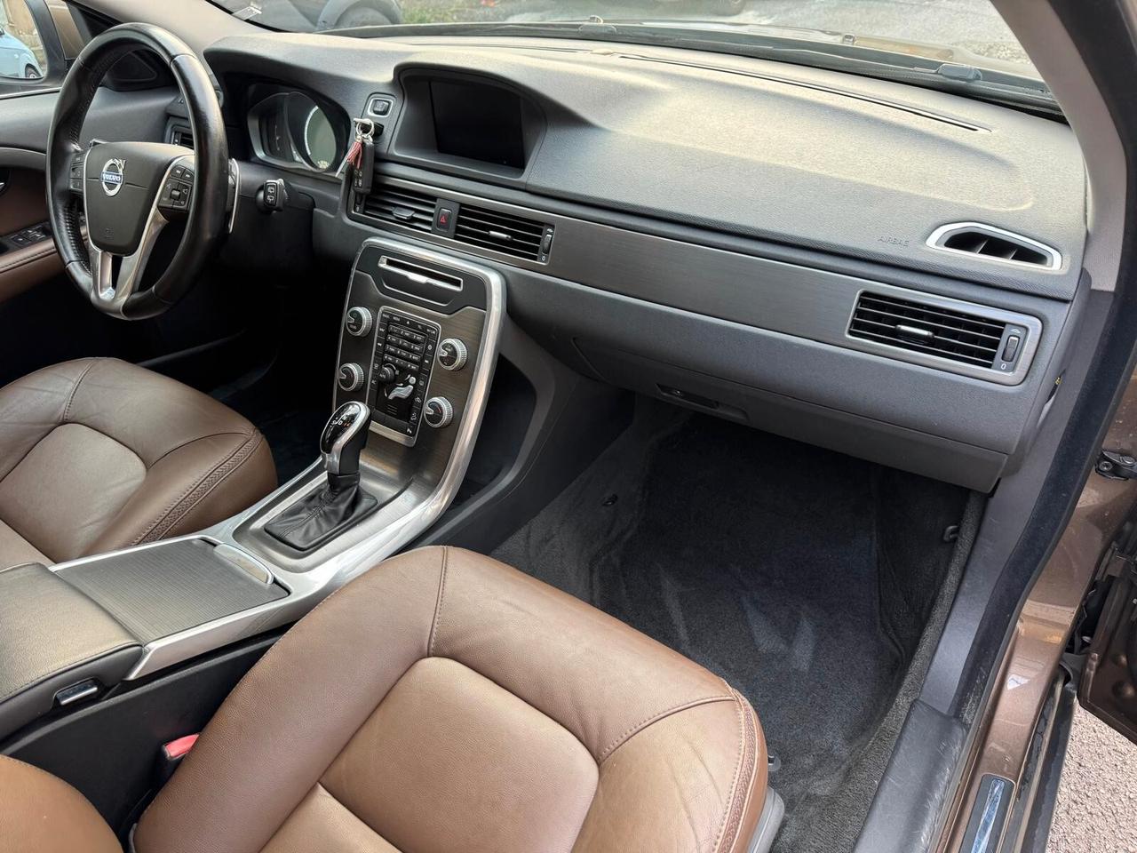 Volvo XC 70 D4 AWD Geartronic Momentum*EURO5B*FULL