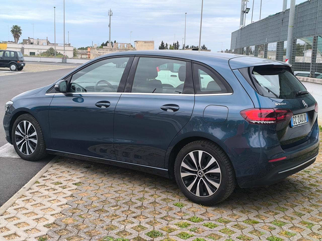 Mercedes -BENZ B 180 d AUTOMATIC SPORT PLUS KM 72000 09/2020