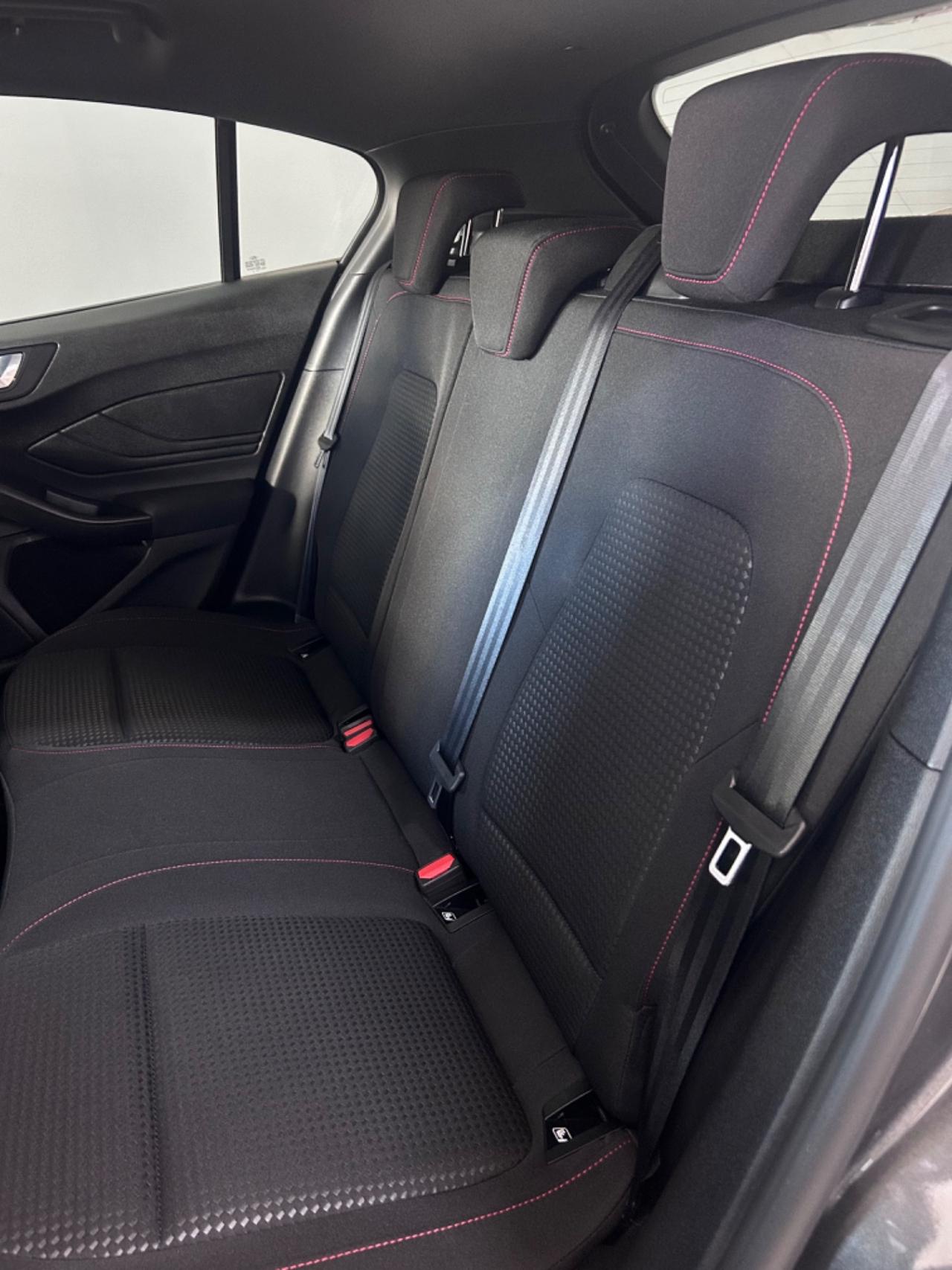 Ford Focus 1.0 EcoBoost Hybrid 125 CV 5p. ST-Line Design