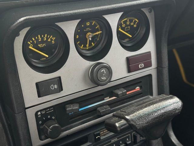 PORSCHE 944 944