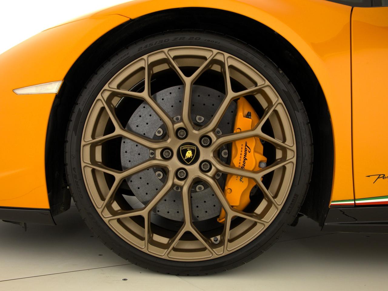 Lamborghini Huracan coupe 5.2 performante 640 awd