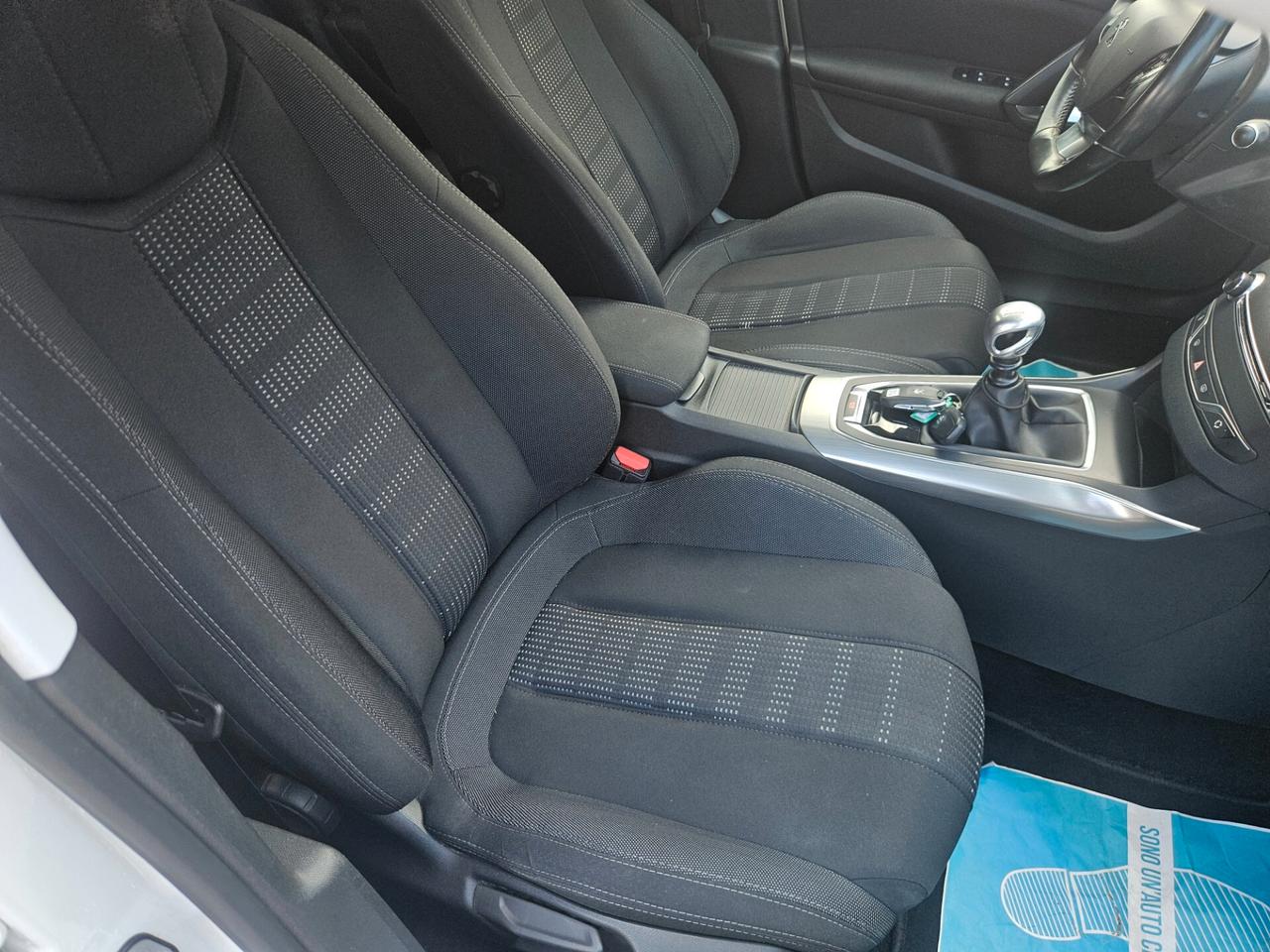 Peugeot 308 BlueHDi 120 CV Bianco Perla E6B