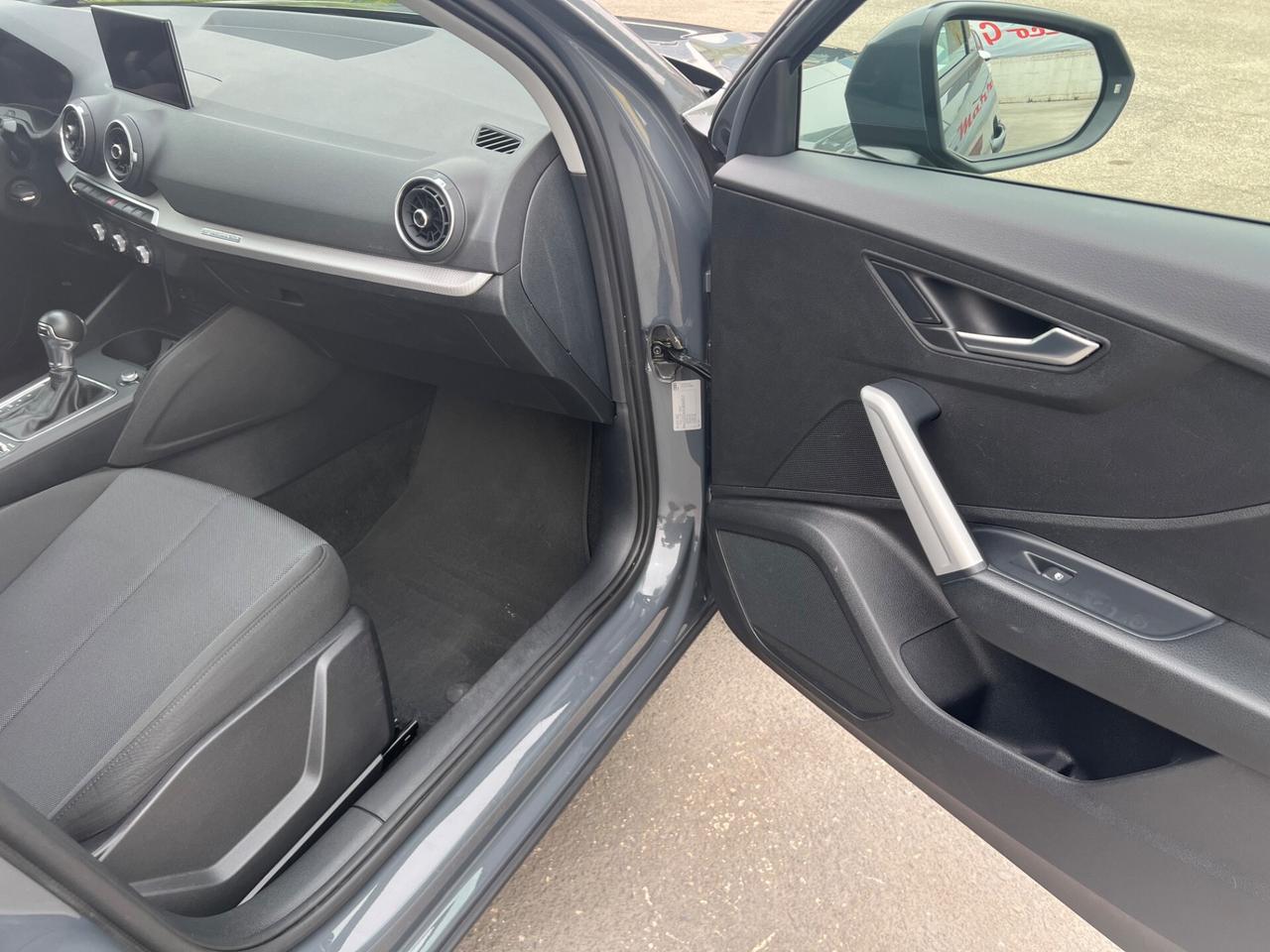 Audi Q2 40 TFSI quattro S tronic Business