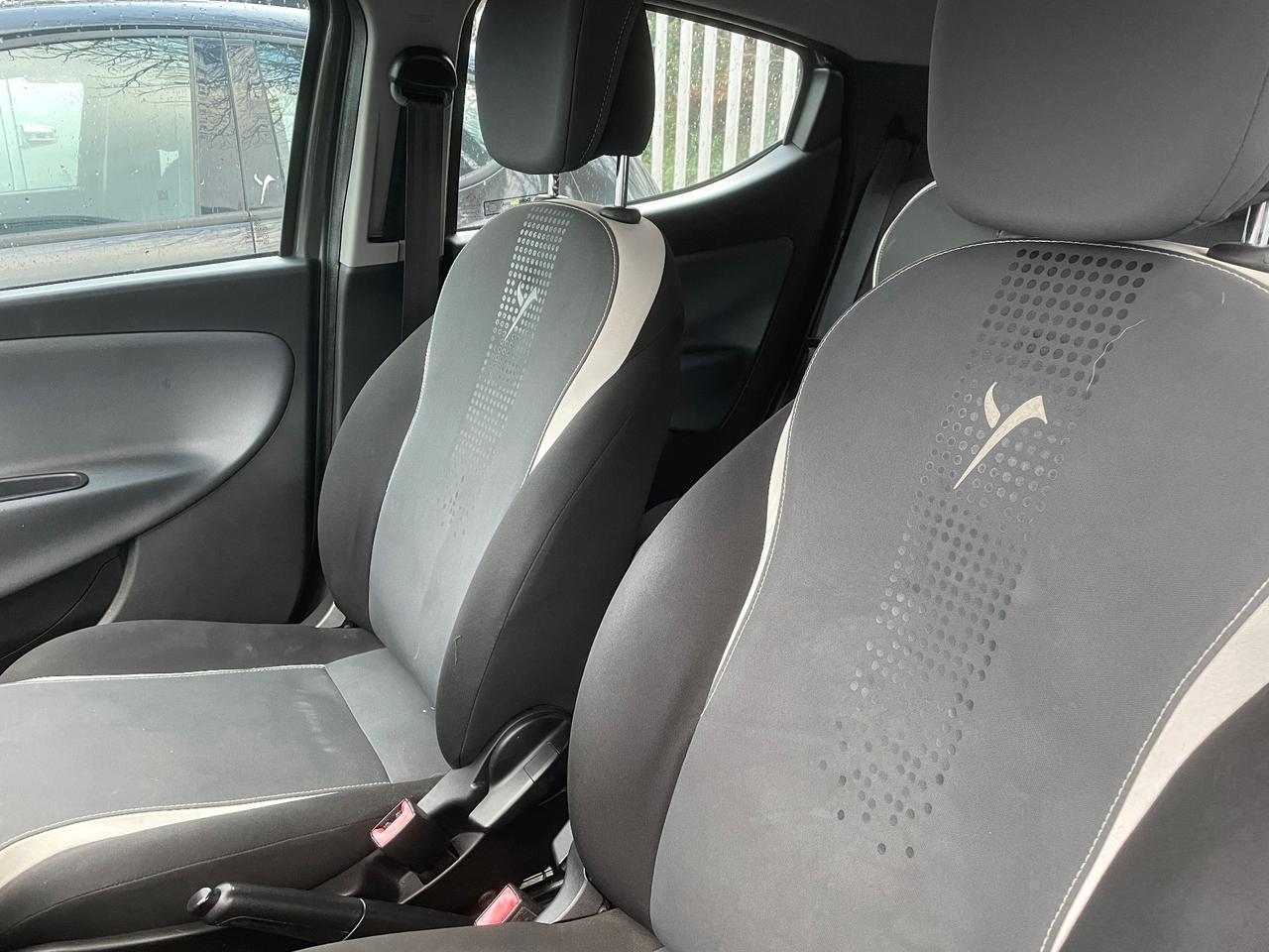 Lancia Ypsilon 1.2 69 CV 5 porte Elle