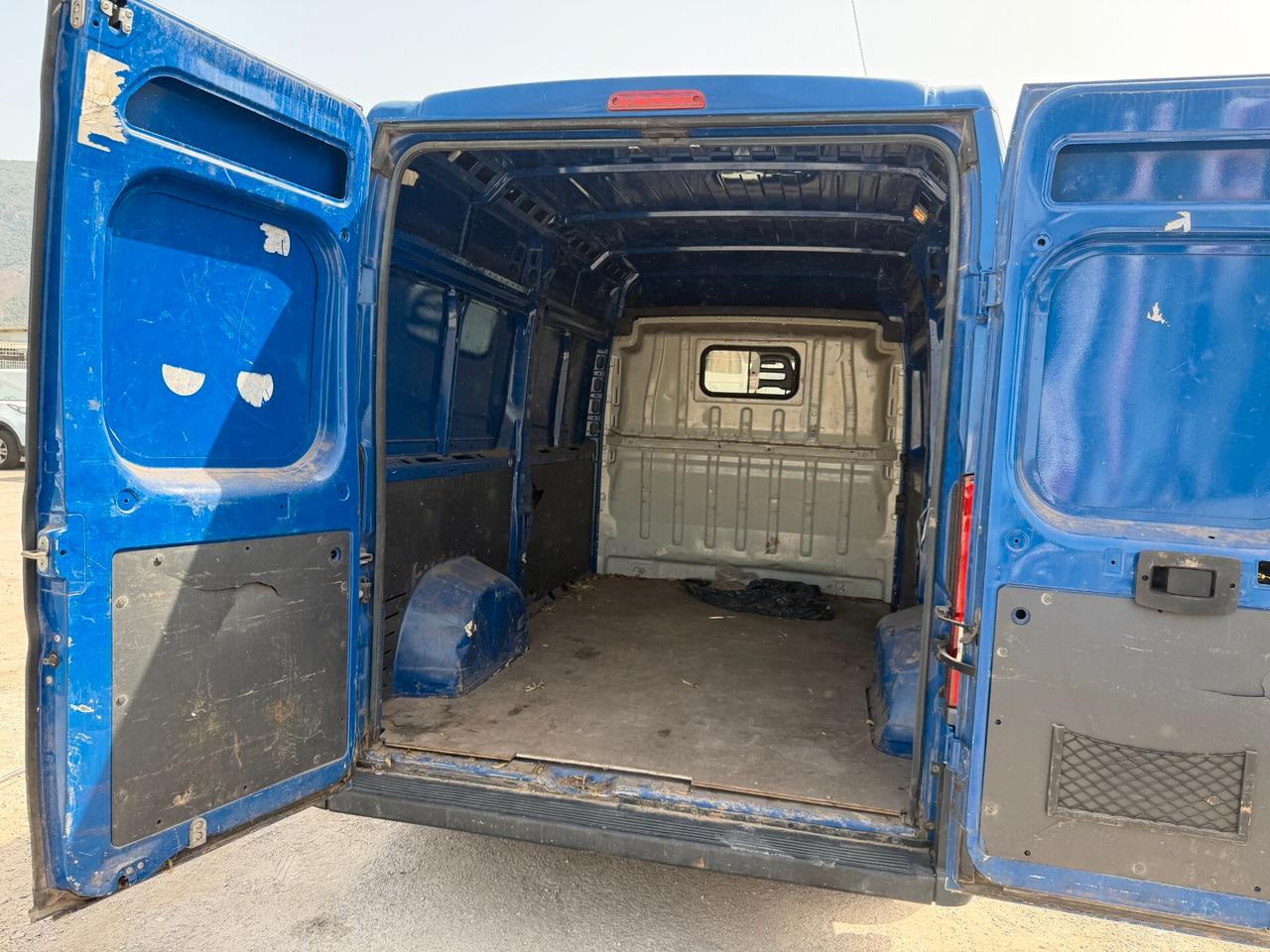 PEUGEOT BOXER 2018 2.0 DIESEL 131 CV *LEGGI