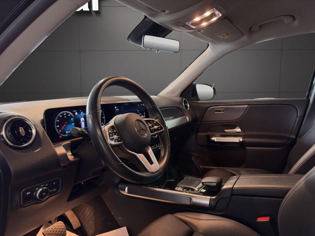 MERCEDES-BENZ GLB 200 d Automatic Sport