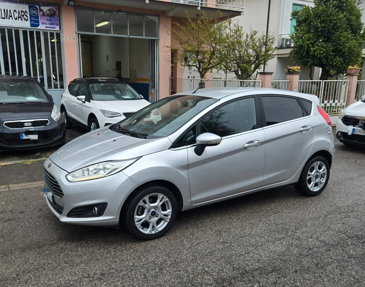 Ford Fiesta 1.4 5p. Bz.- GPL Titanium