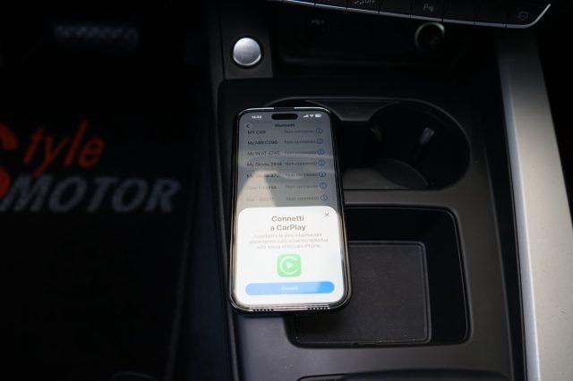 AUDI A4 Avant 30 TDI/136 CV S tronic Business