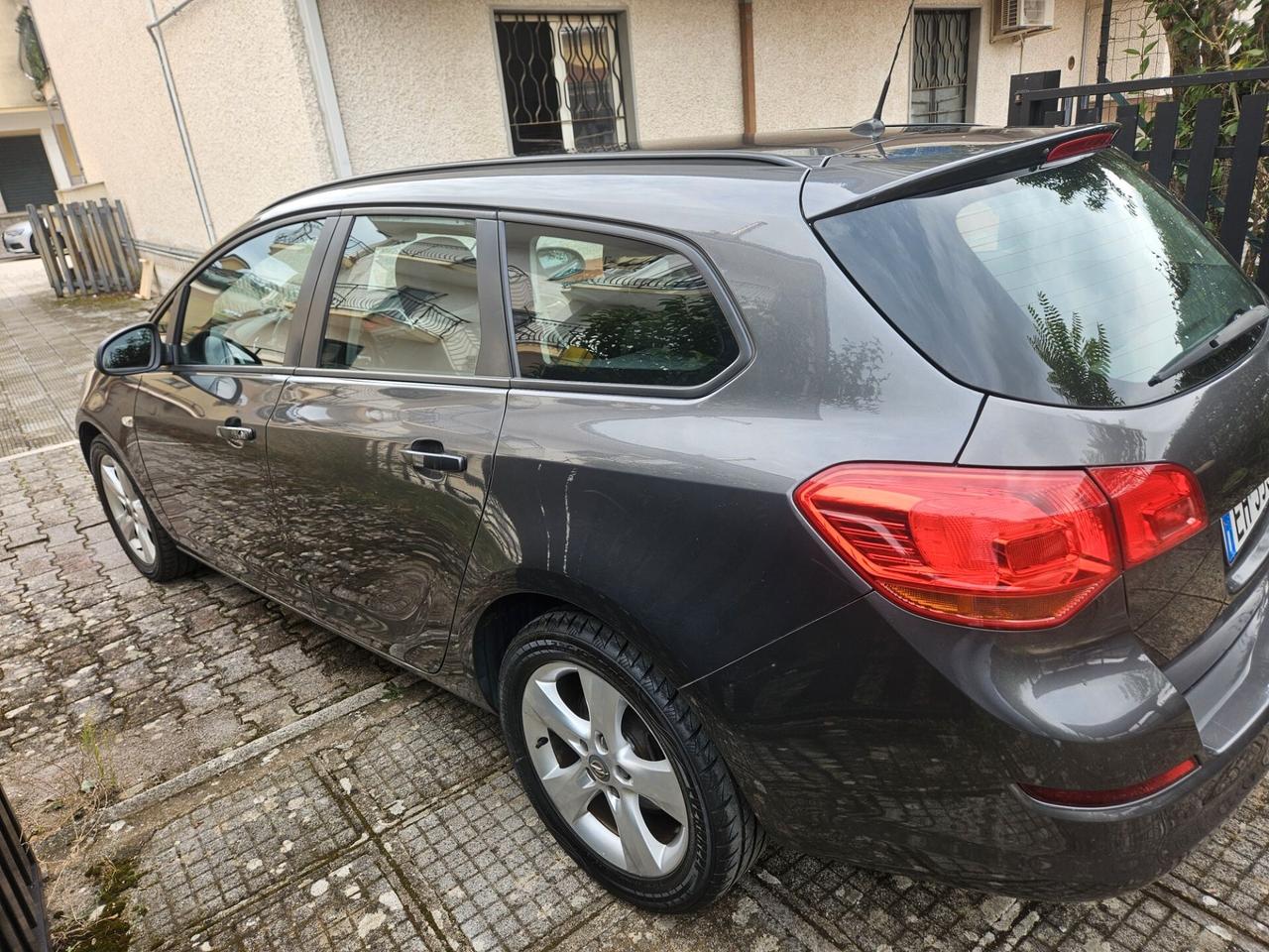 Opel Astra 1.7 CDTI 110CV Sports Tourer Cosmo