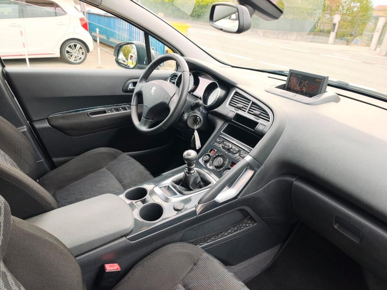 Peugeot 3008 1.6 HDi 112CV Premium