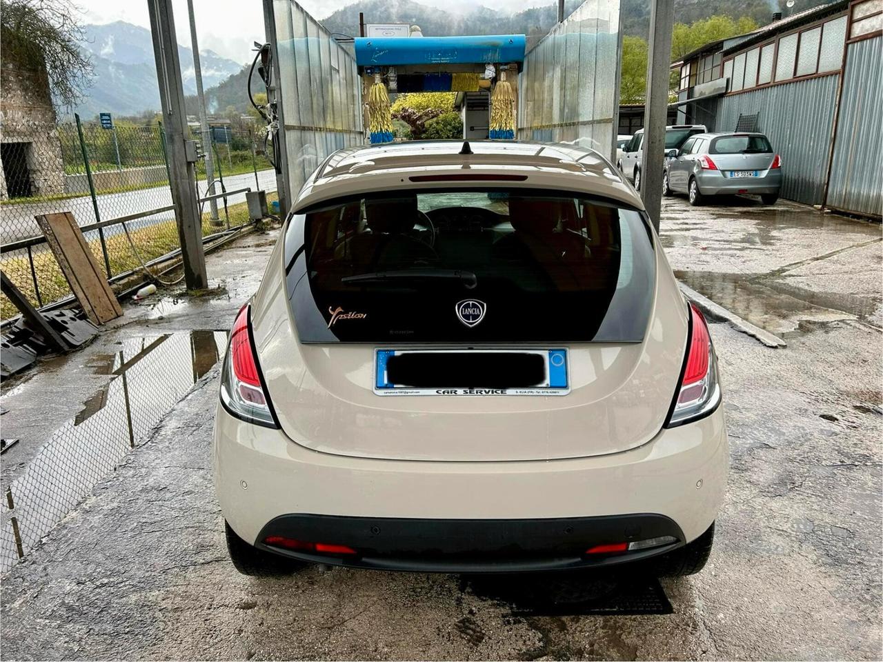 Lancia Ypsilon 1.2 69 CV 5 porte GPL Ecochic Monogram