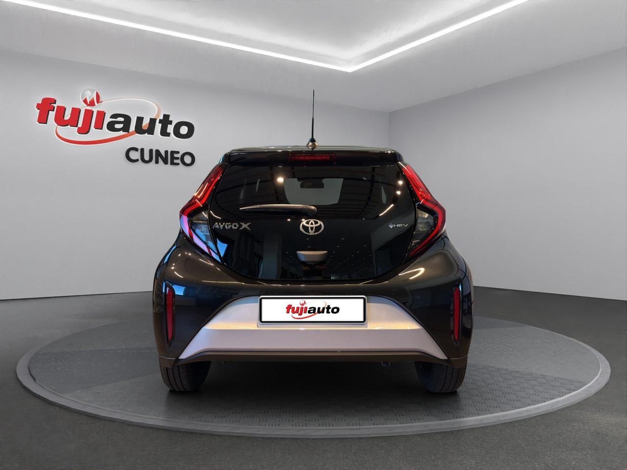 Toyota Aygo X 1.5 hybrid Icon e-cvt