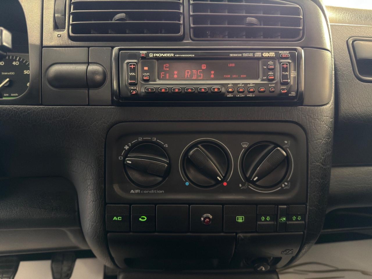 Volkswagen Golf 1.6 cat 5 porte GT Special GT