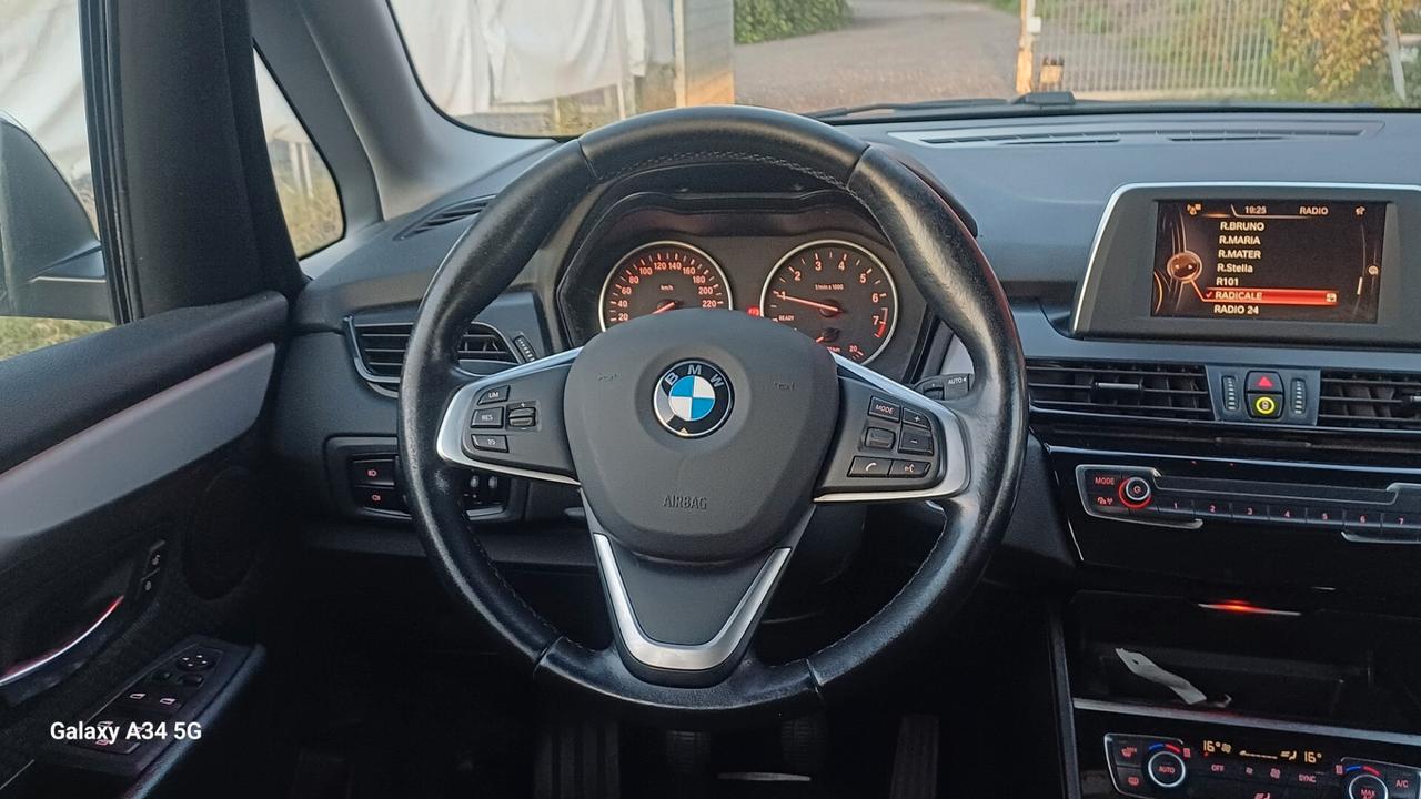 Bmw 2er Active Tourer 218i Luxury