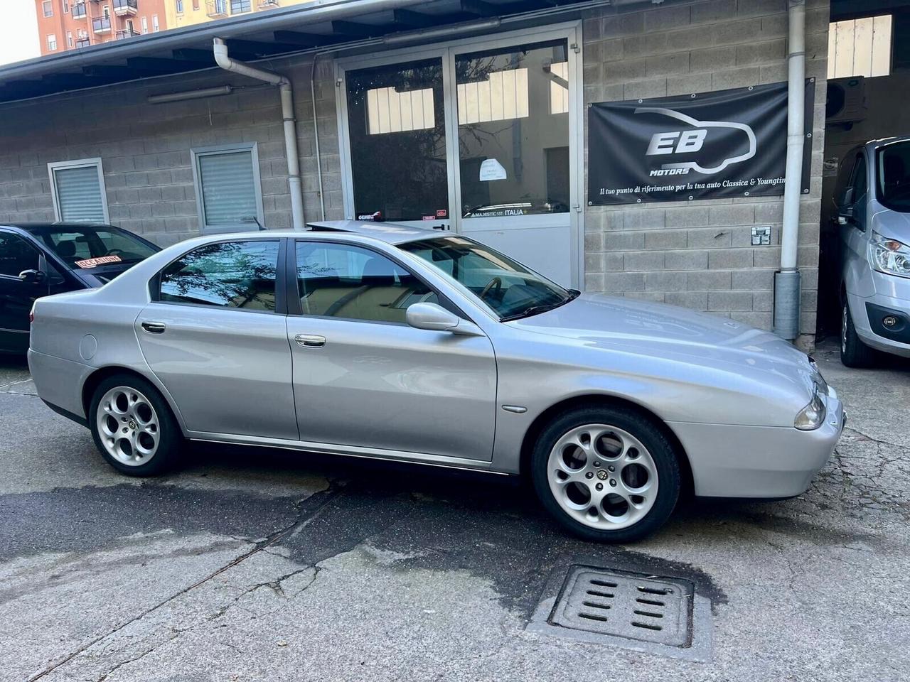 Alfa Romeo 166 3.0i V6 24V Super Distinctive ASI