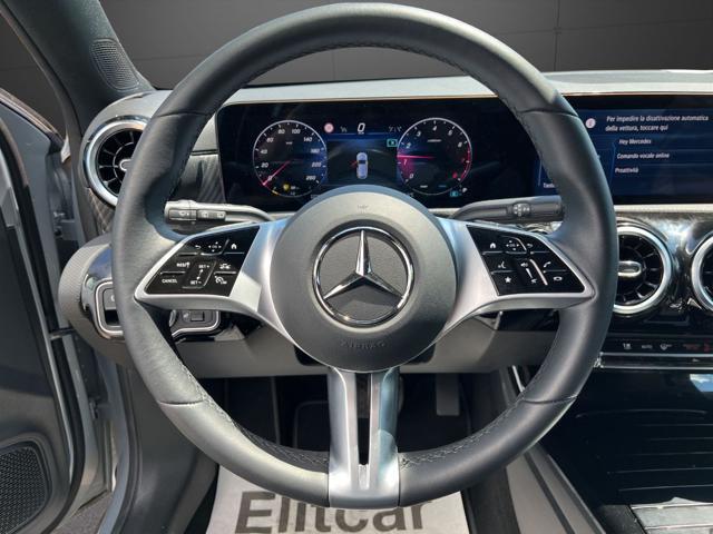 MERCEDES-BENZ A 180 Automatic Progressive Advanced