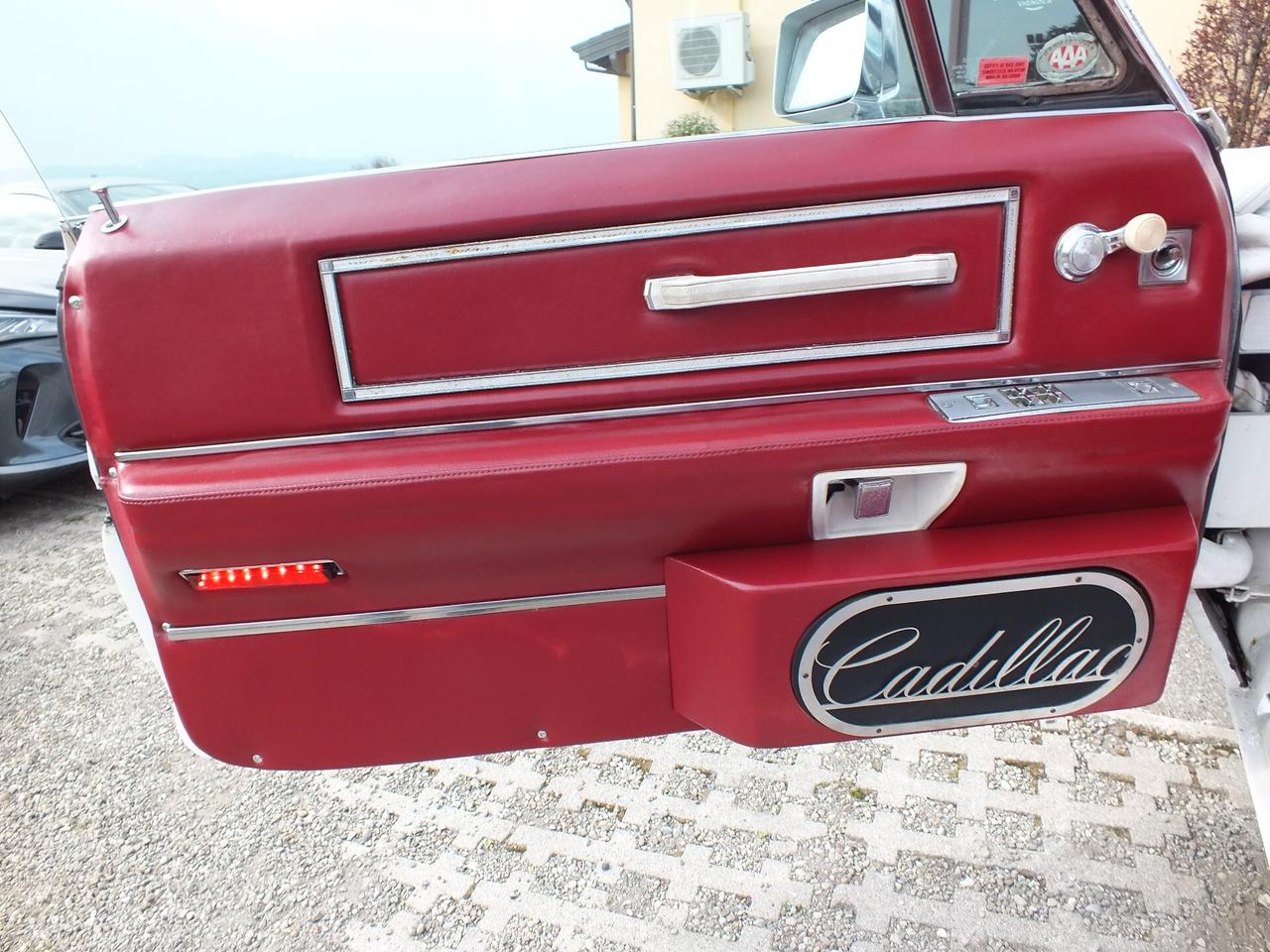 CADILLAC DEVILLE V8 CONVERTIBILE COSTRUZIONE 1966