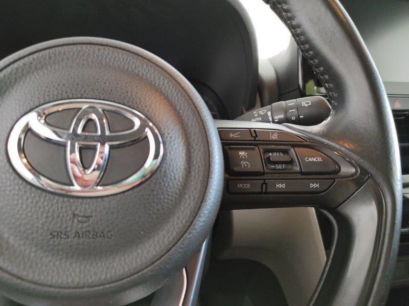 TOYOTA Yaris Cross - Yaris Cross 1.5 Hybrid 5p. E-CVT AWD-i Business