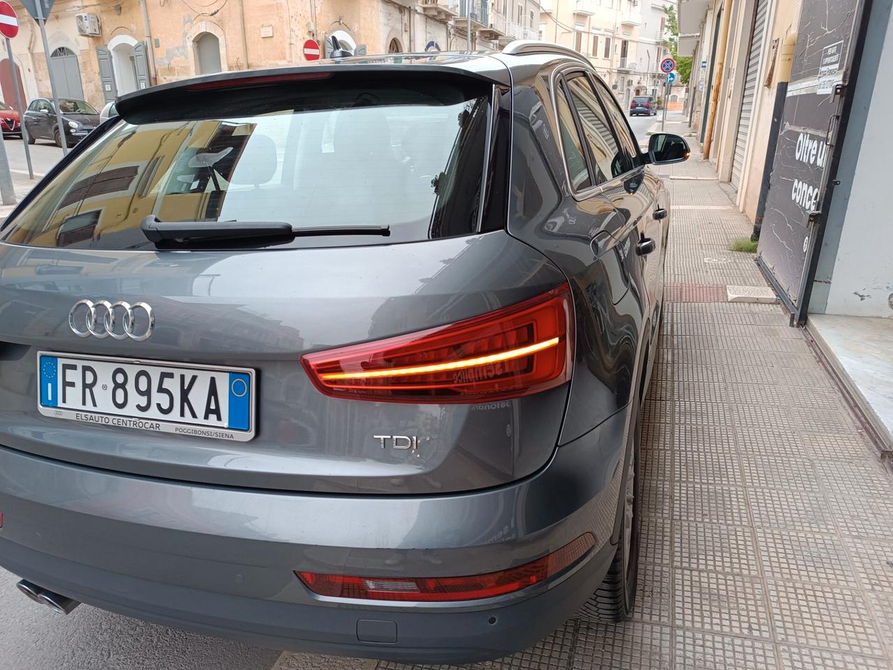 Audi Q3 2.0 TDI 120 CV S tronic Business