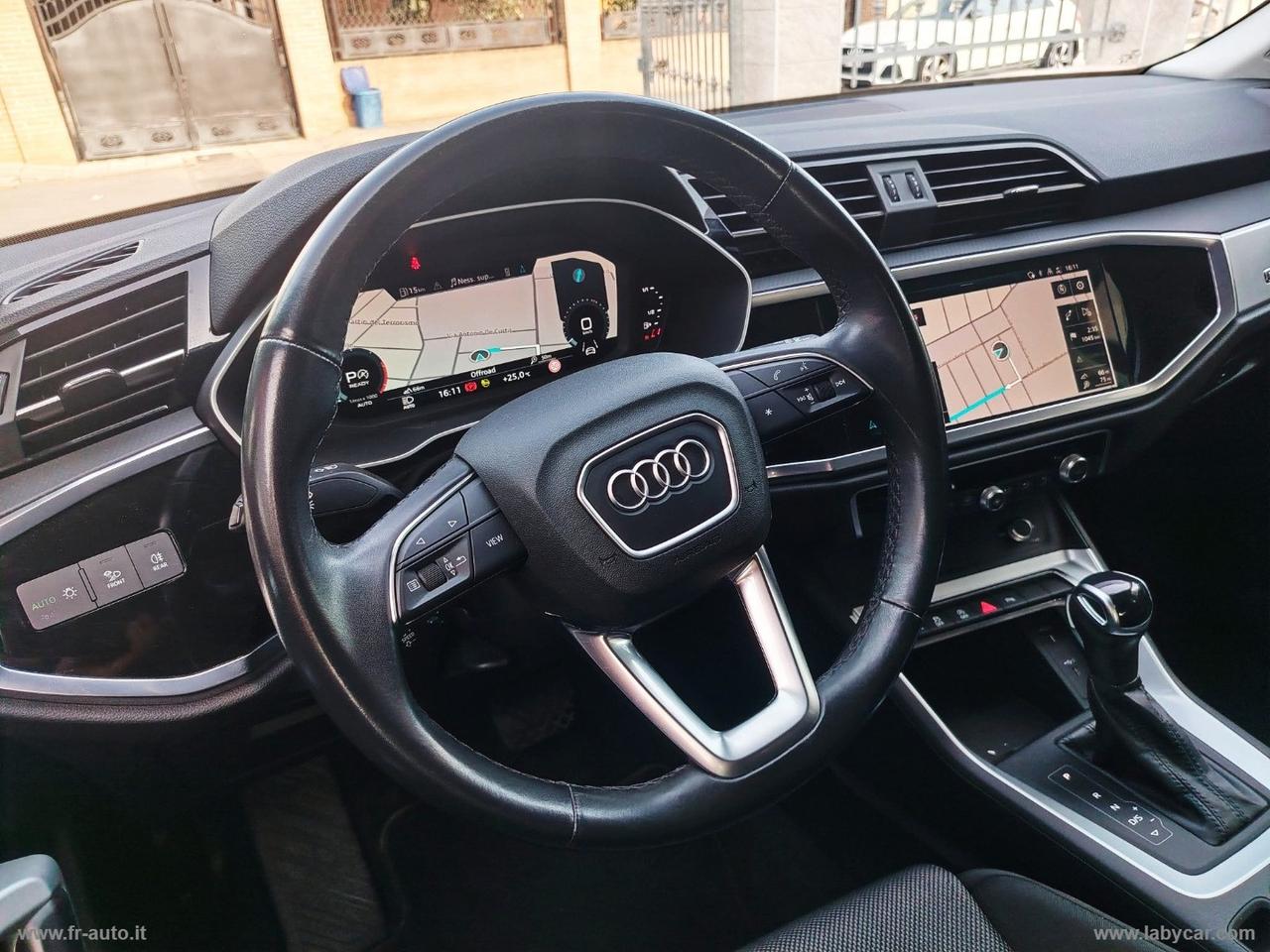 AUDI Q3 SPB 35 TDI quattro S tr. Ident. Black